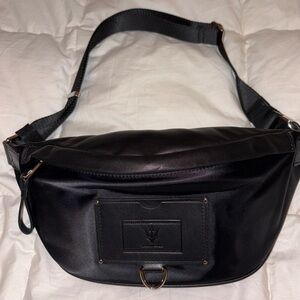 Large belt bag, fanny pack, wild world, black with heavy silver tone hardware